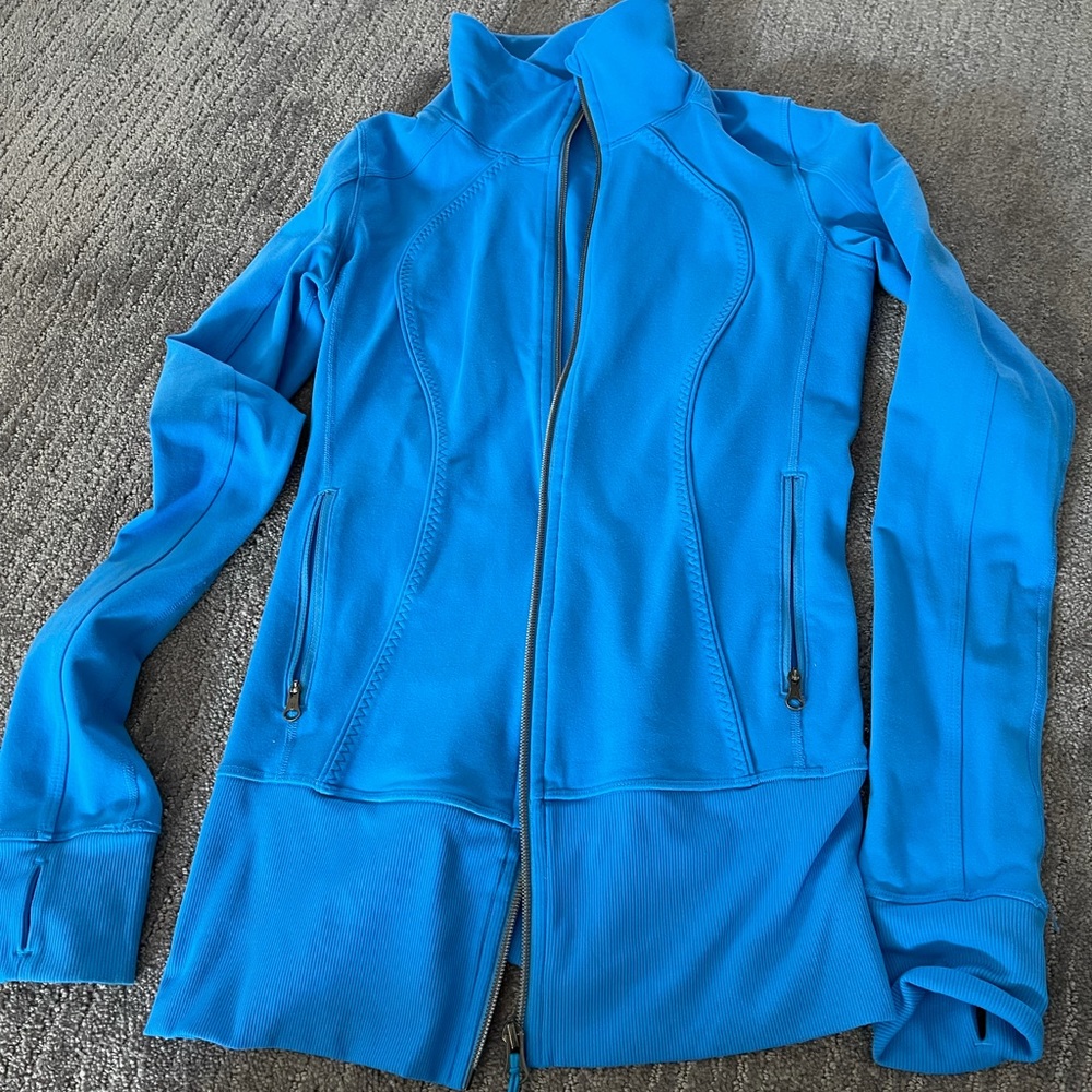 Beautiful blue lululemon jacket